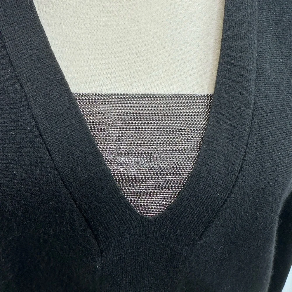 Chico’s 1 Black  Metallic V Neck Sweater Women’s Medium Long Sleeves